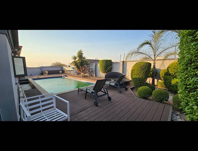 4 BEDROOM FREESTANDING FOR SALE IN BENDOR